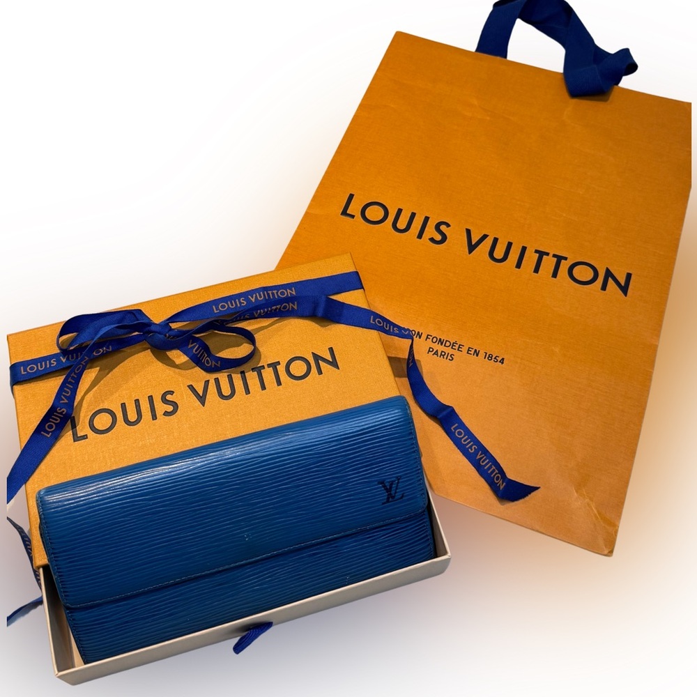 Vintage LV Epi Sarah Blue Long Wallet Card Case Louis Vuitton, box, bag & ribbon